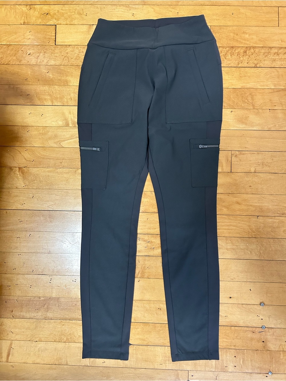 Athleta Cargo Knit Leggings with Zip Pockets